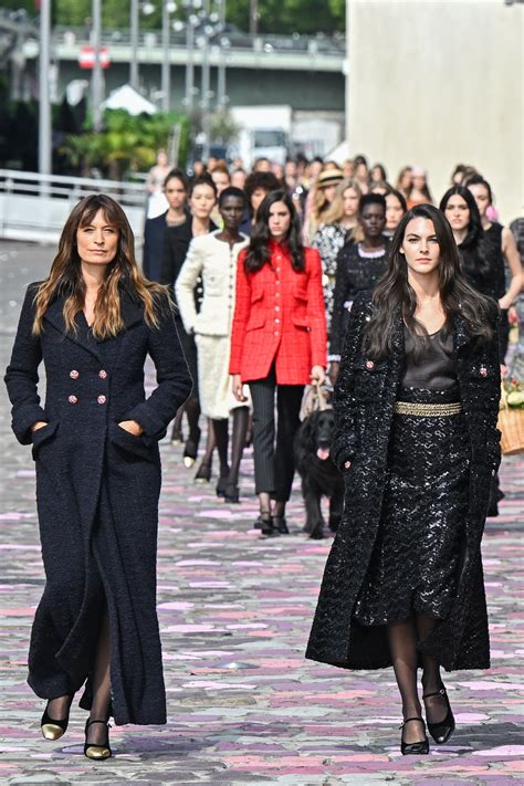 modeshow chanel 2023|Chanel Fall 2023 Couture Fashion Show .